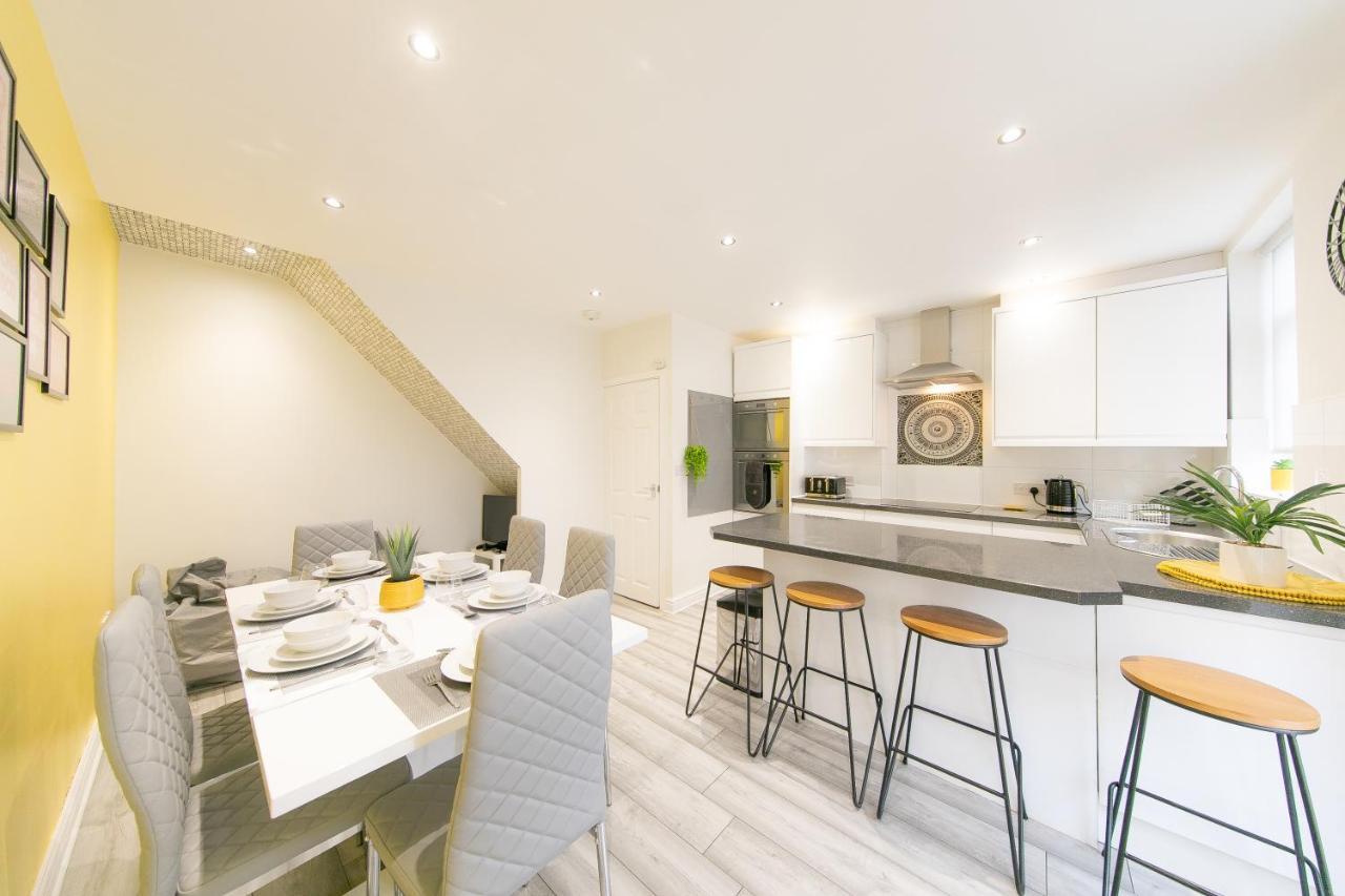 Stunning House Near Blackpool Attractions מראה חיצוני תמונה
